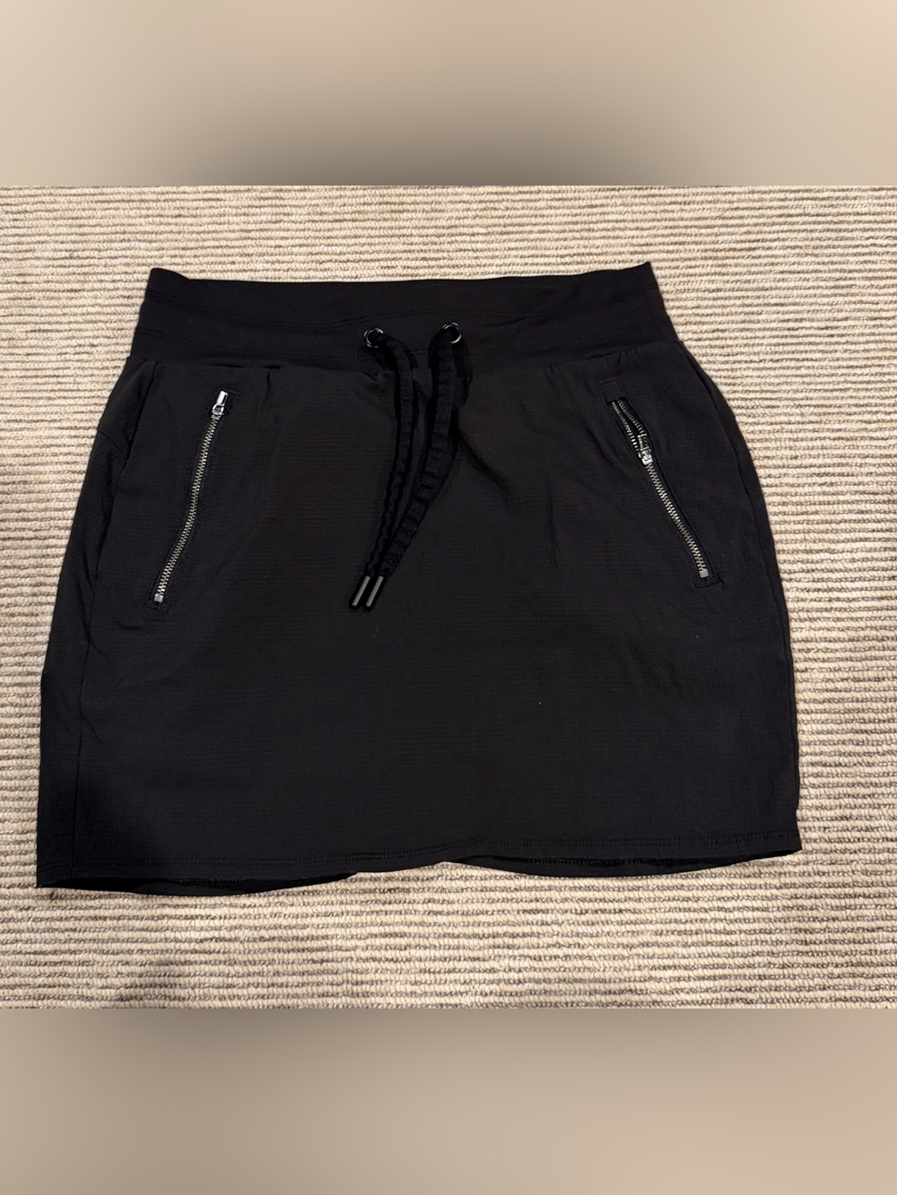Athleta Black Metro Mini Skort *built in biker shorts size 2